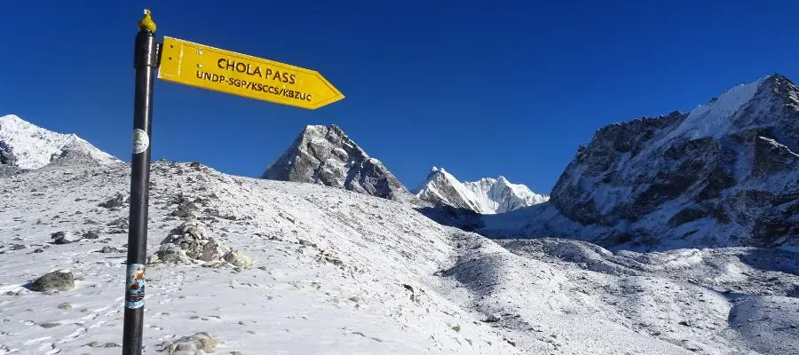 Chola Pass