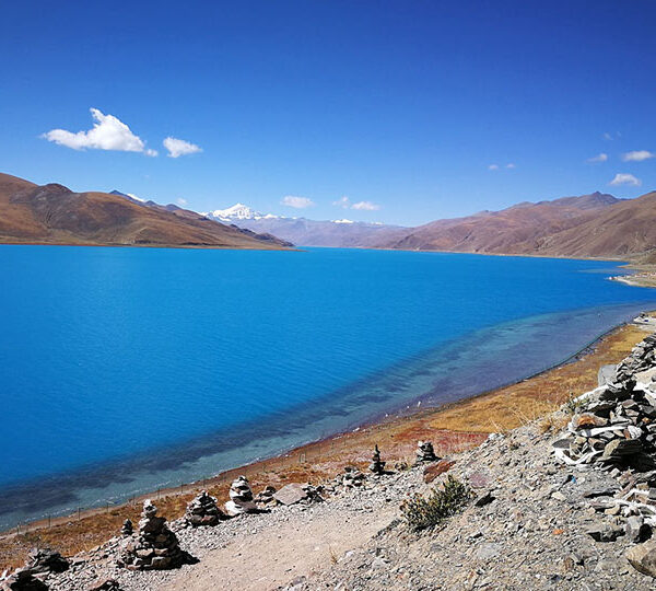 Yamdruk Tso Lake